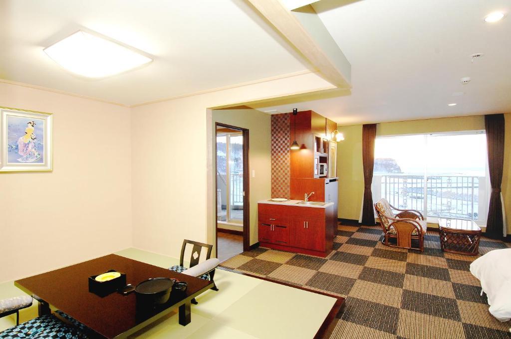 Shiretoko Noble Hotel Shari Rum bild